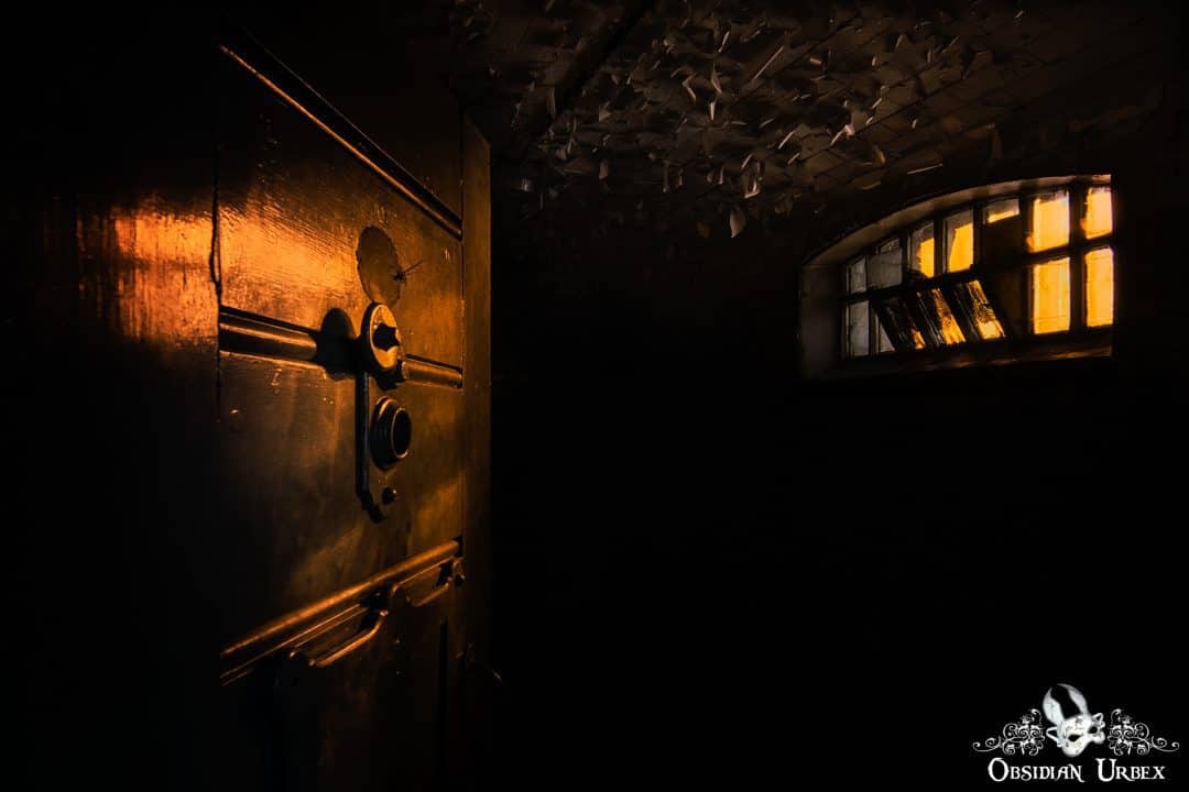 The Crown Courts, England - Obsidian Urbex Photography | Urban