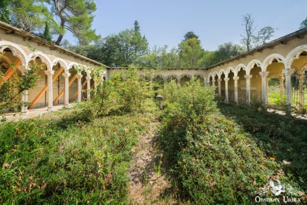 Cloître des Orangers France Overgrown Abandoned Cloisters Garden