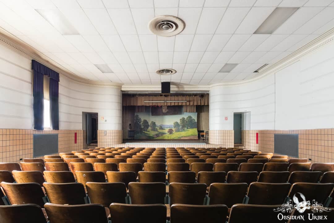 Top 10 Abandoned Locations in Pennsylvania Number by Janine Pendleton 09 Elementary School Drama Theatre