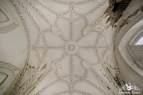 Casa Azul Chalet Do Conde Portugal Ceiling Shot Upward