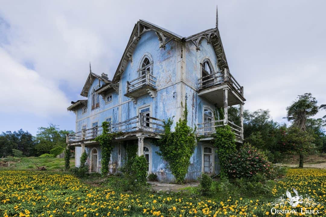 Casa Azul Chalet Do Conde Portugal Gothic Revival Residential Architecture