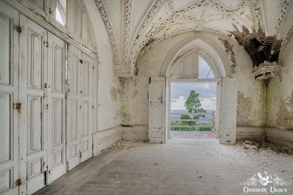 Casa Azul Chalet Do Conde Portugal Long Abandoned And Decaying