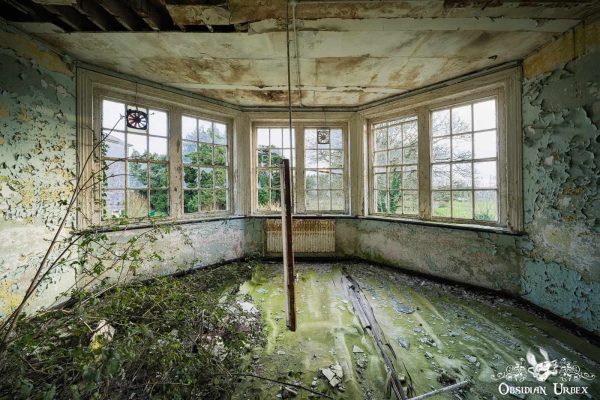 Asylum E Ireland Panoramic Windows With Hanging Light