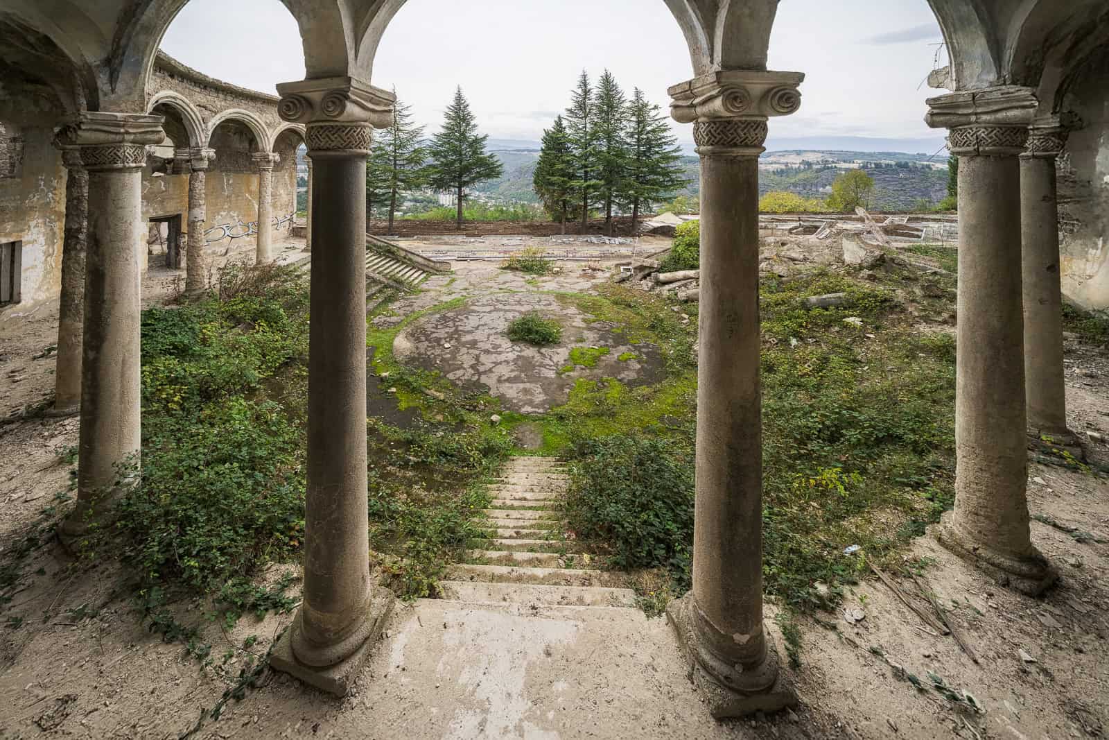 Former Soviet Pioneer Palace, Chiatura, Georgia - Obsidian Urbex