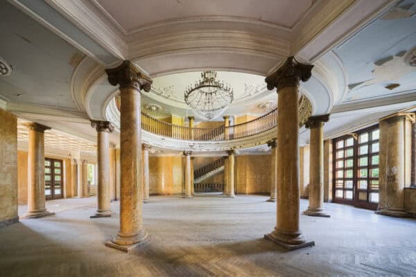 Sanatorium Metalurgi Tskaltubo Georgia Featured Image