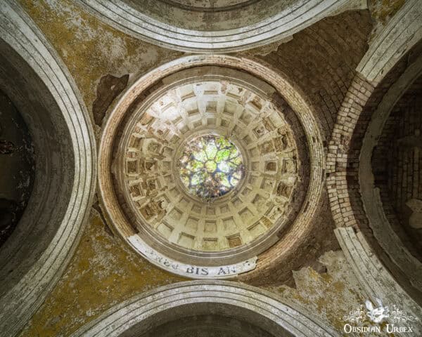 Mausoleum K Germany Upper Floor Looking Up At Dome And Oculus
