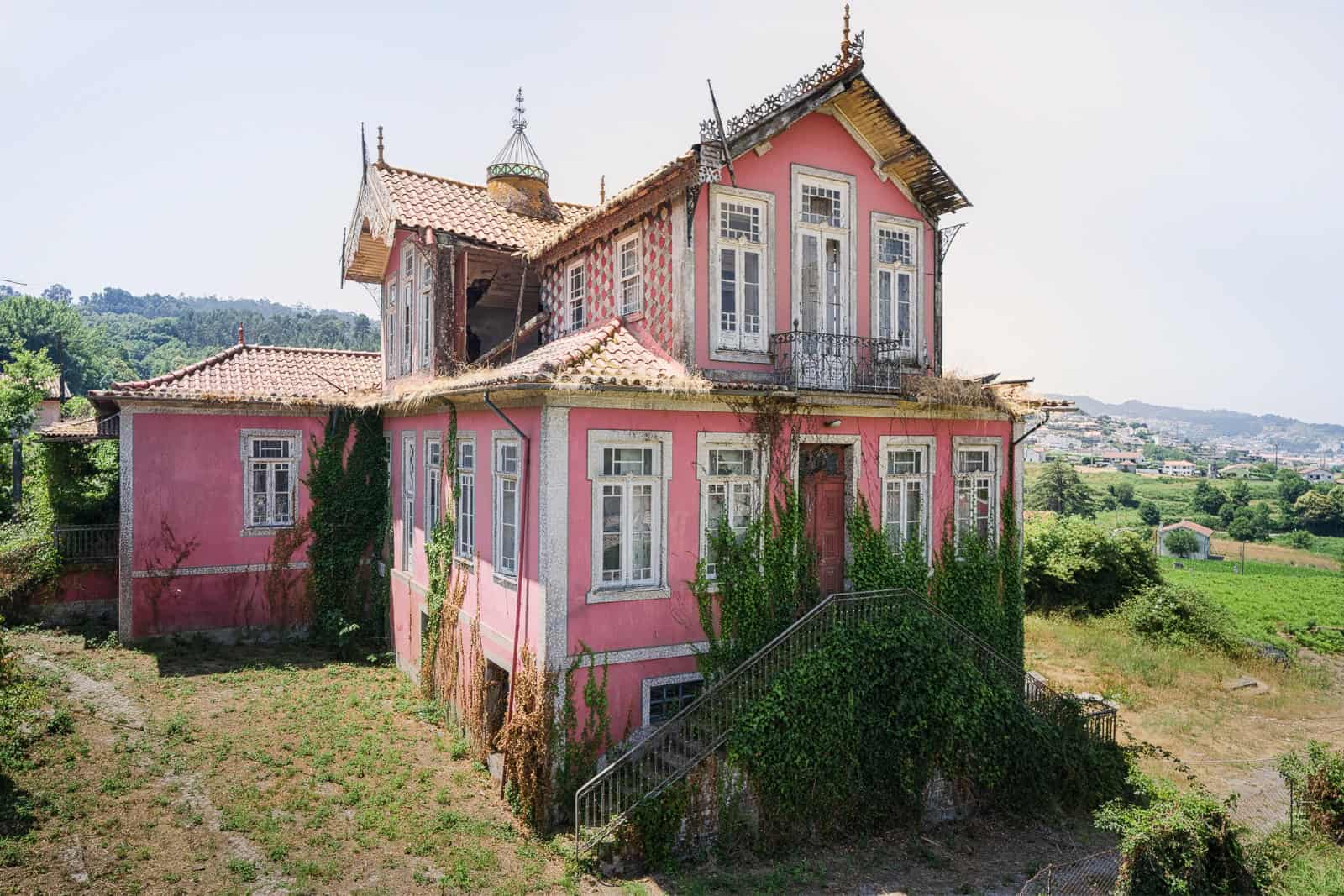 Collapsing Pink Palace, Portugal